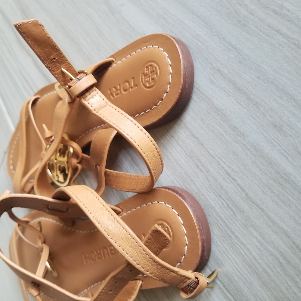 ONLY TRIED ON Tory Burch Two Band Miller Sandals Gold Logo Sling back - Picture 7 of 16